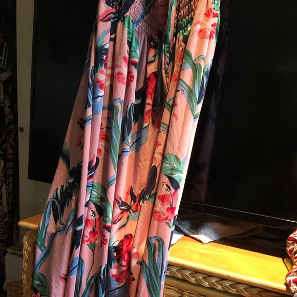 Dress - Picture 2 of 2